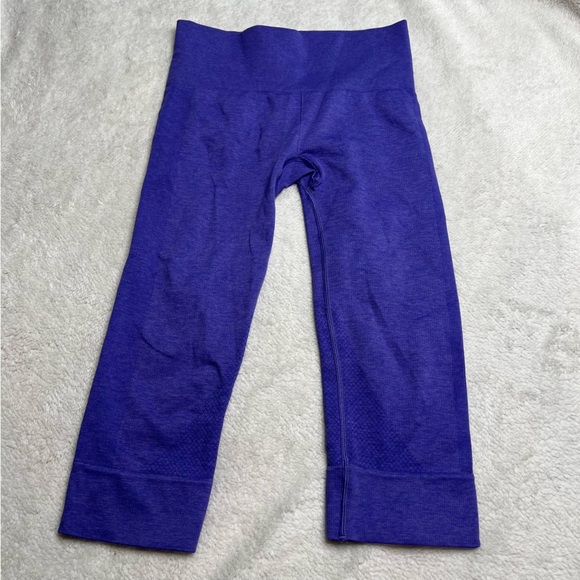 Lululemon Seamlessly Street Crop - Picture 5 of 5